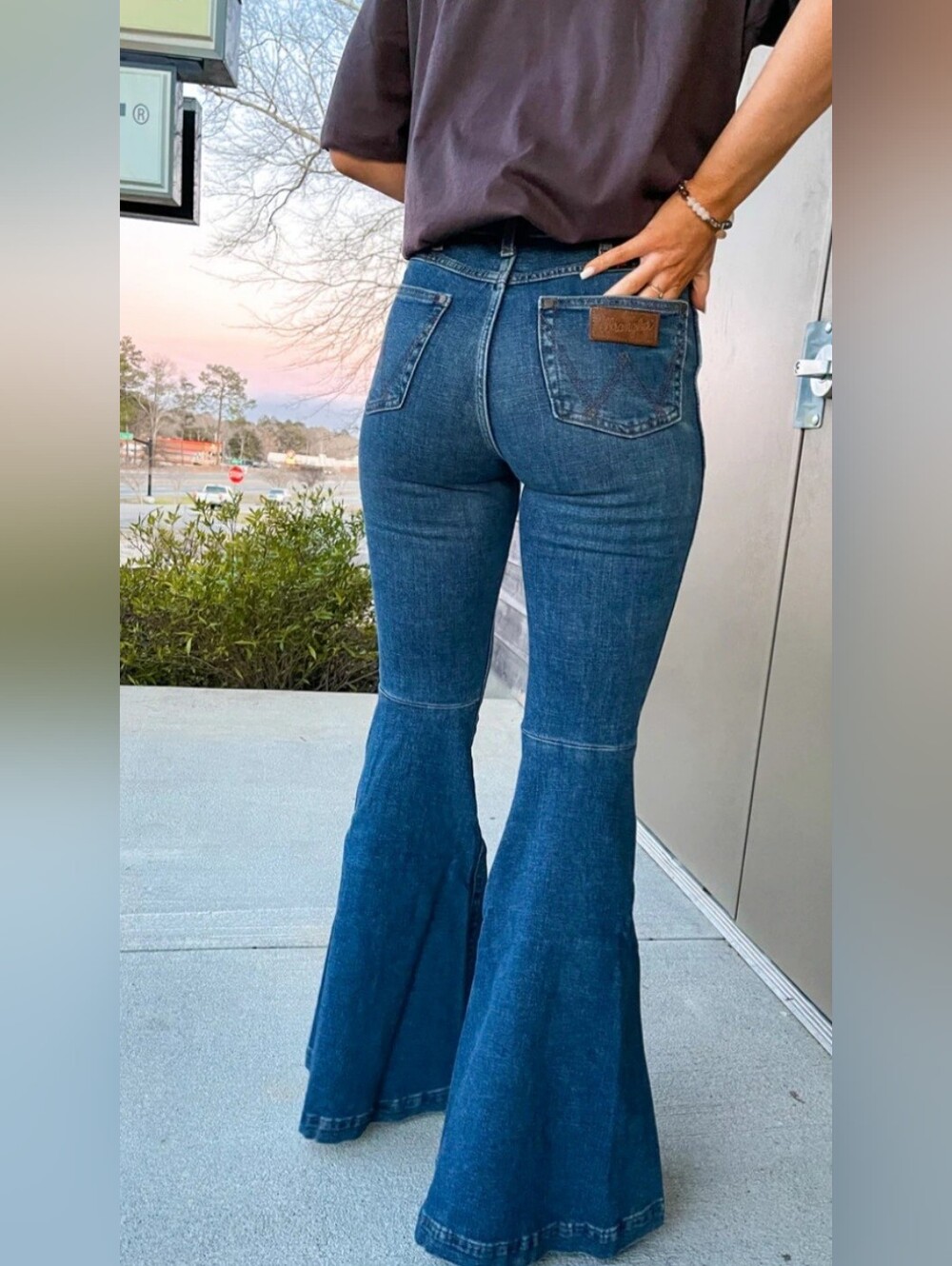 Wrangler Retro High Rise Trumpet Flare Western Boho Jeans Size 27x30 New!